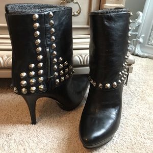 Nine West limited edition boot